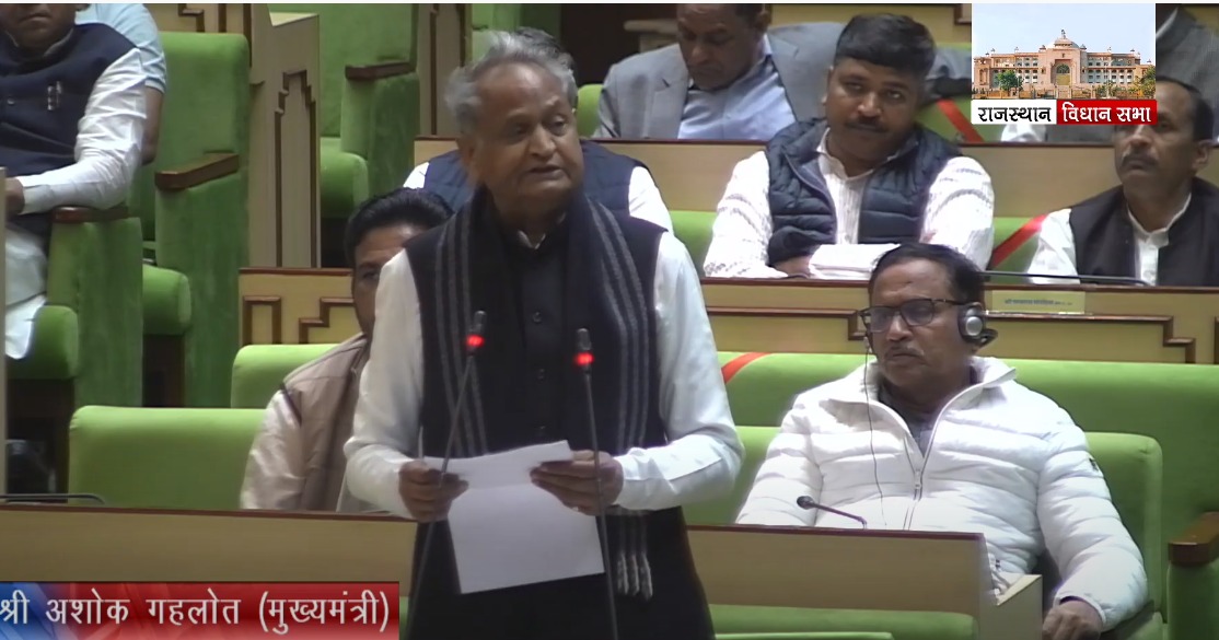 झूठ की राजनीति कर रही भाजपा- गहलोत