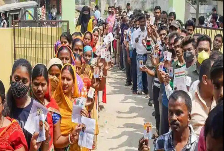 यूपी में 3 बजे तक हुई 49 % वोटिंग