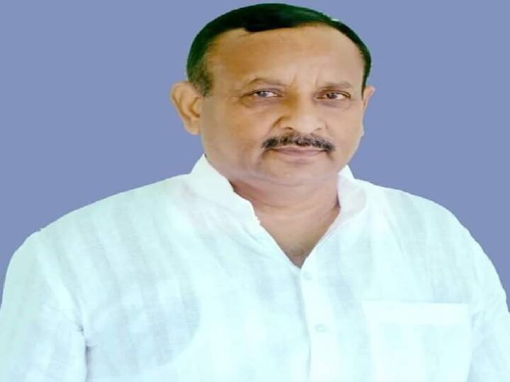 सपा प्रत्याशी और समर्थकों पर रेप का केस दर्ज