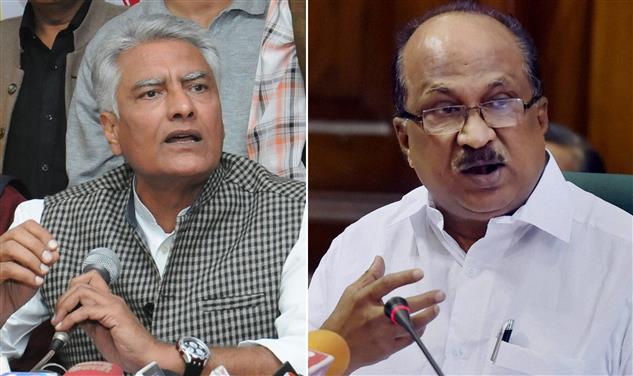 सुनील जाखड़ और केवी थॉमस पर गिरी गाज