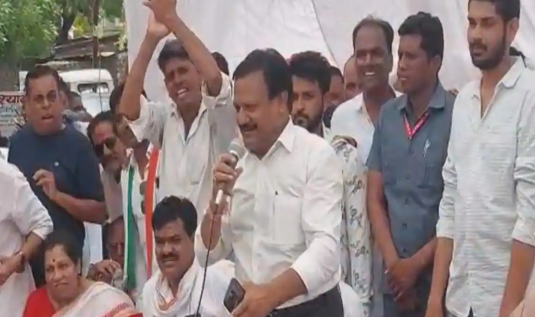 जिन्ना के प्रति जागा कांग्रेस नेता का प्रेम