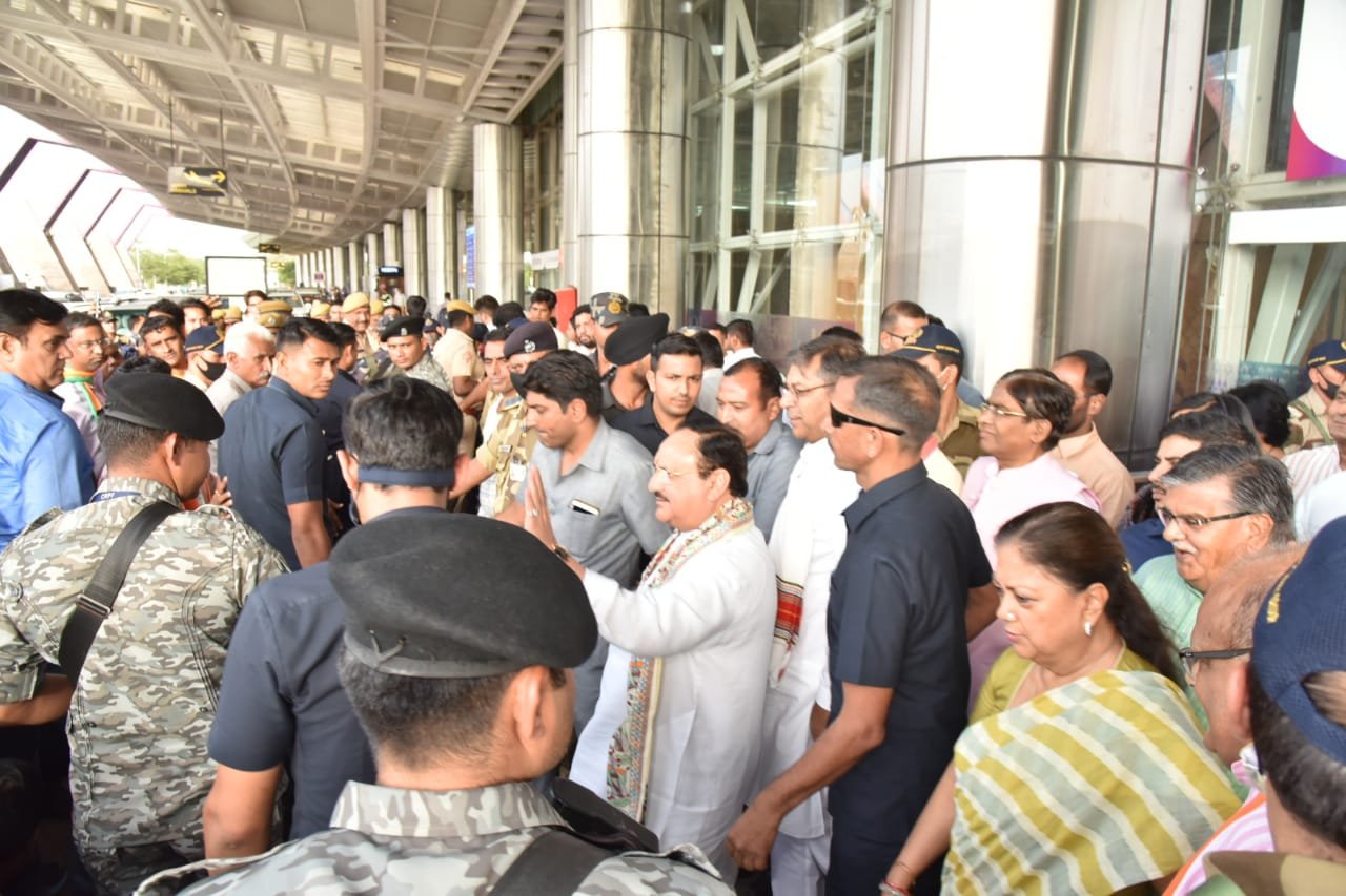 मैडम राजे ने किया नड्डा का स्वागत