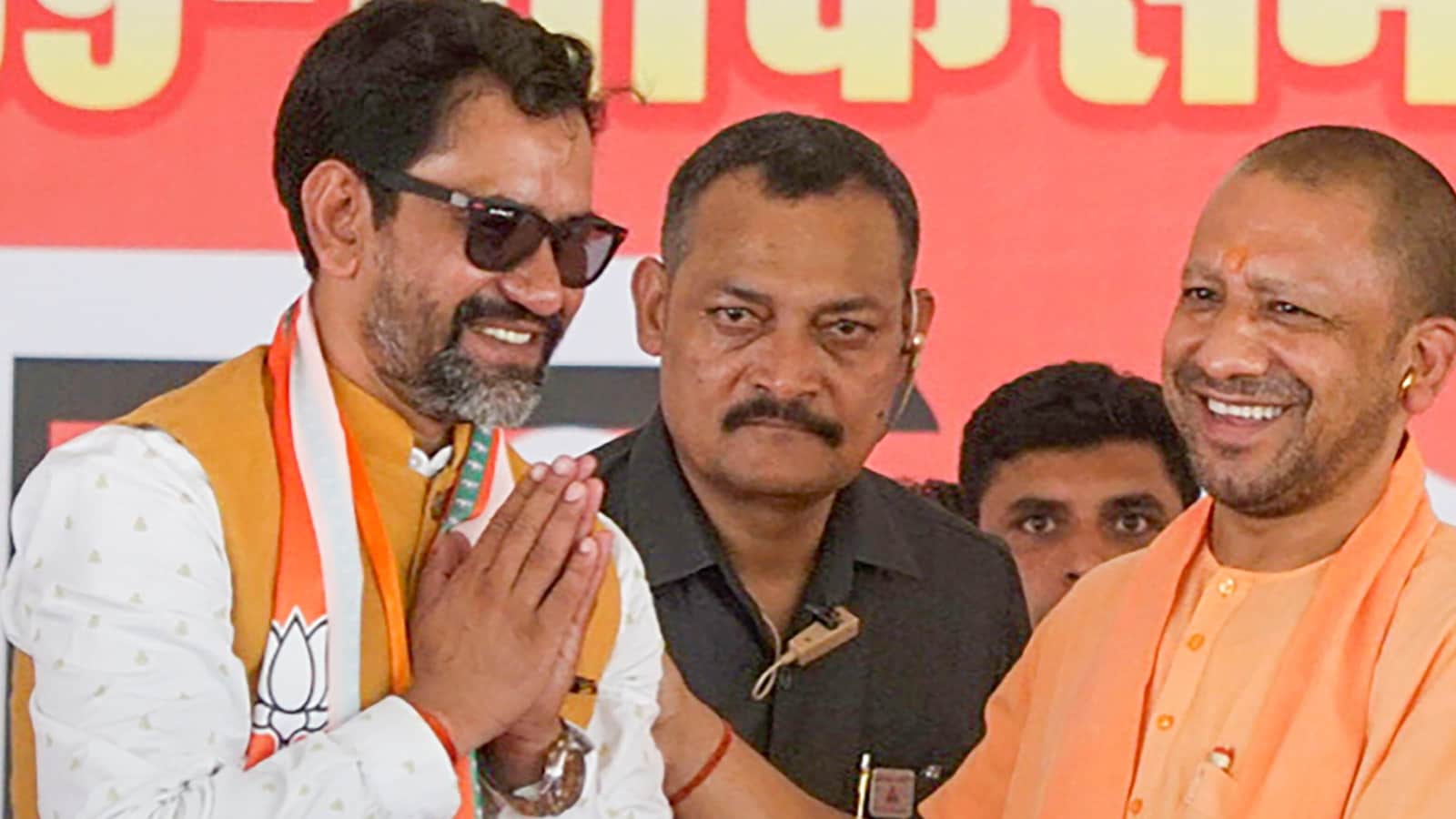 रामपुर के बाद आजमगढ़ में भी लहराया भगवा 000080a 0 1656242245271 1656242263741