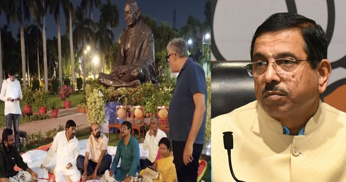 जोशी के निशाने पर कांग्रेस