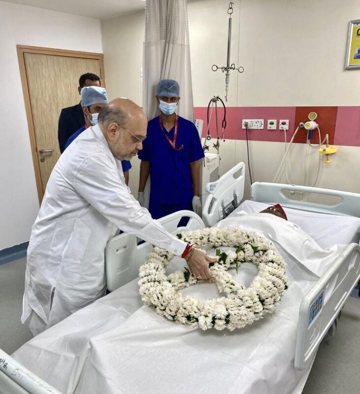 अमित शाह ने दी नेता जी को श्रद्धांजलि