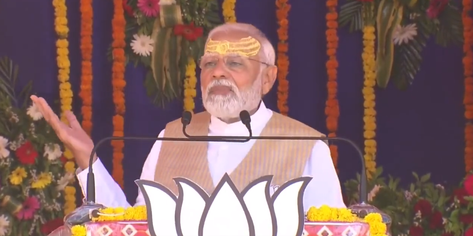 pm narendra modi in gujarat