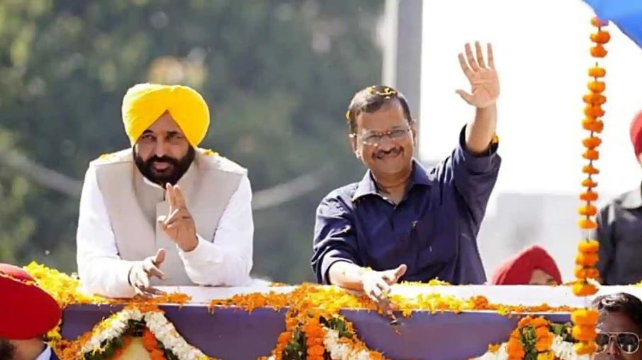 arvind kejriwal and bhagwant maan in jaipur