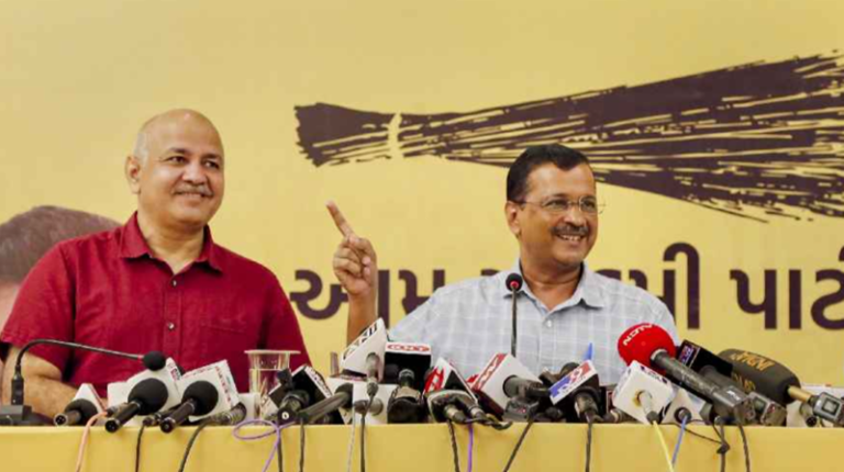 मुखिया की गैर-मौजूदगी में आदमी पार्टी की आगामी पटकथा लिखेंगे मनीष सिसोदिया!