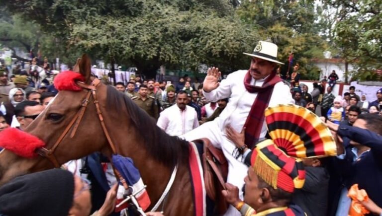 सीएम मोहन यादव घोड़े से गिरे! देखें क्या है पूरा मामला? 