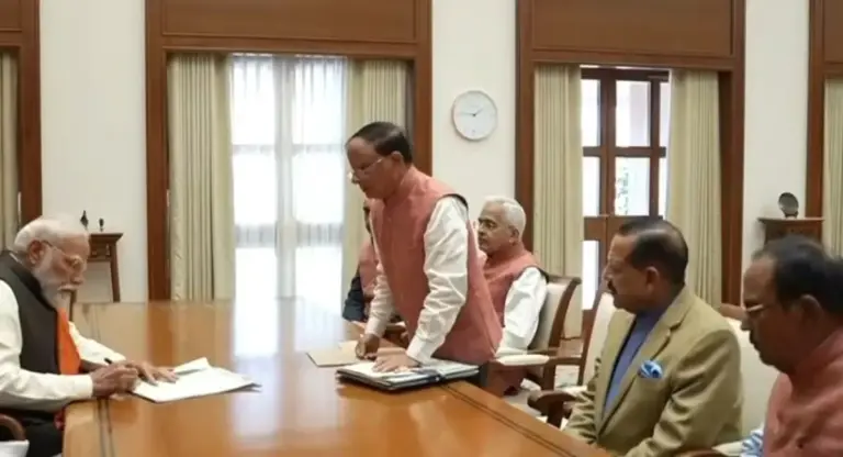 PMO का नया पता ‘सेवा तीर्थ’, पीएम ने पहले दिन कौन-कौनसी फाइलों पर किये हस्ताक्षर ?