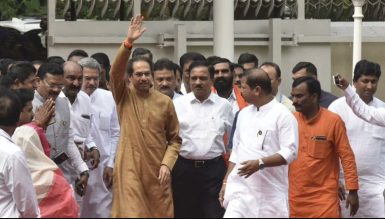 महाराष्ट्र में उद्दव ठाकरे के ‘हाथ’ में आई ‘घड़ी’, 169 विधायकों का समर्थन मिला बहुमत परीक्षण में